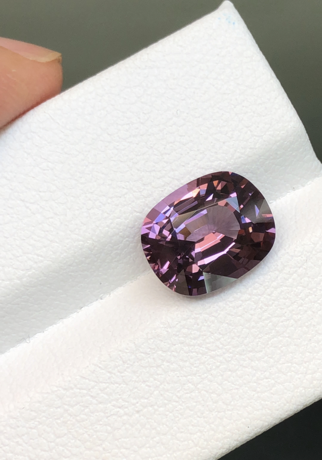 Lavender Spinel 4.20 CT. 