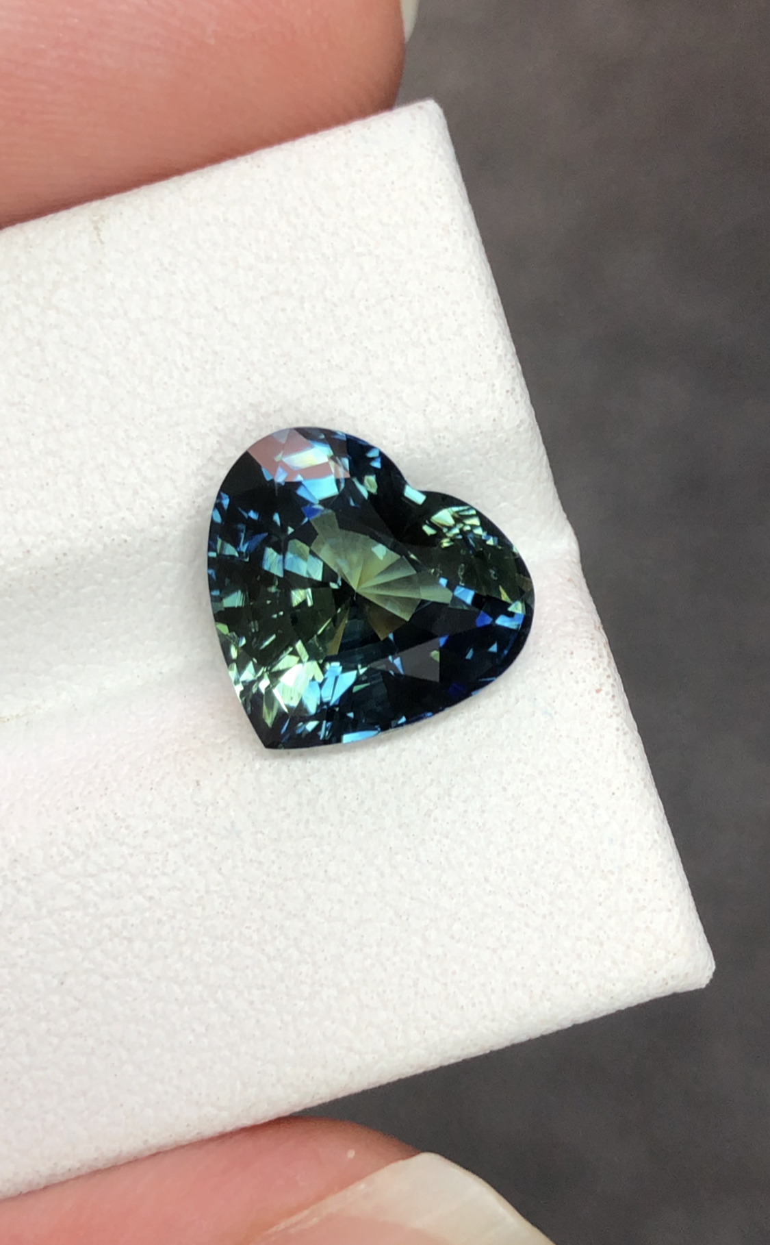 Natural Teal Sapphire 6.07 CT. 
