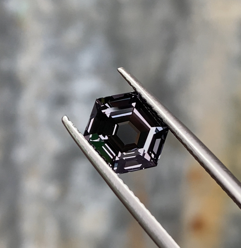 Classic gray 2.81ct. 