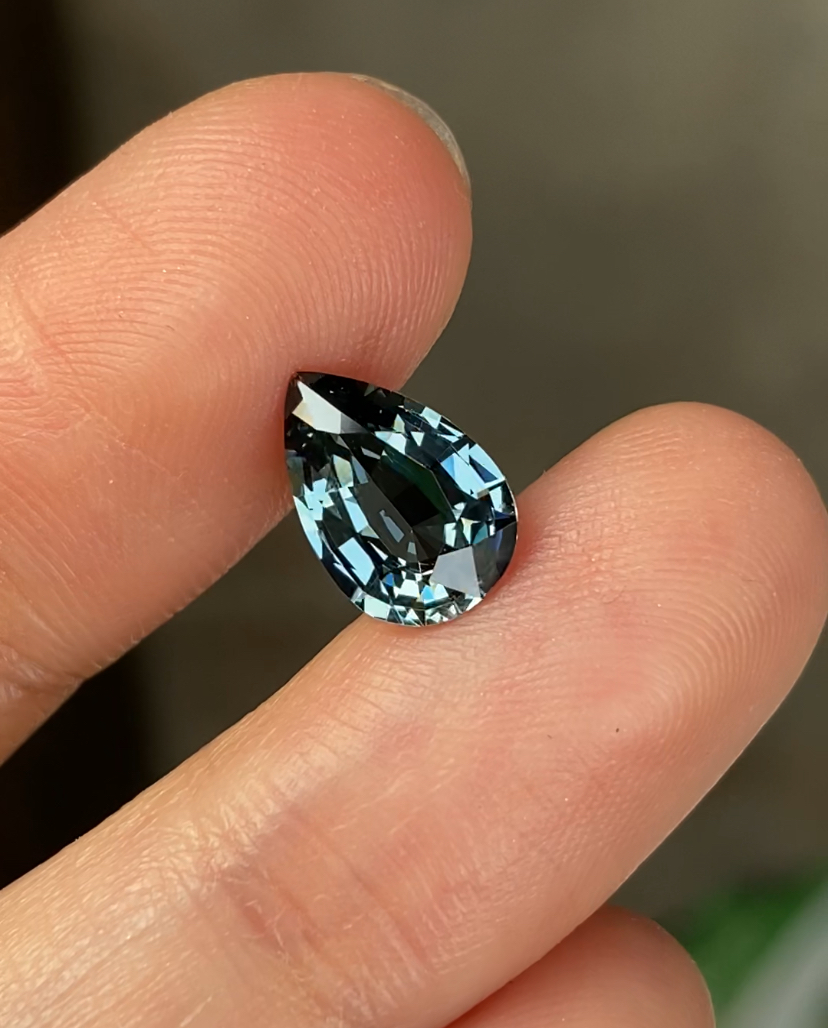 Greenish blue spinel 1.94ct. 