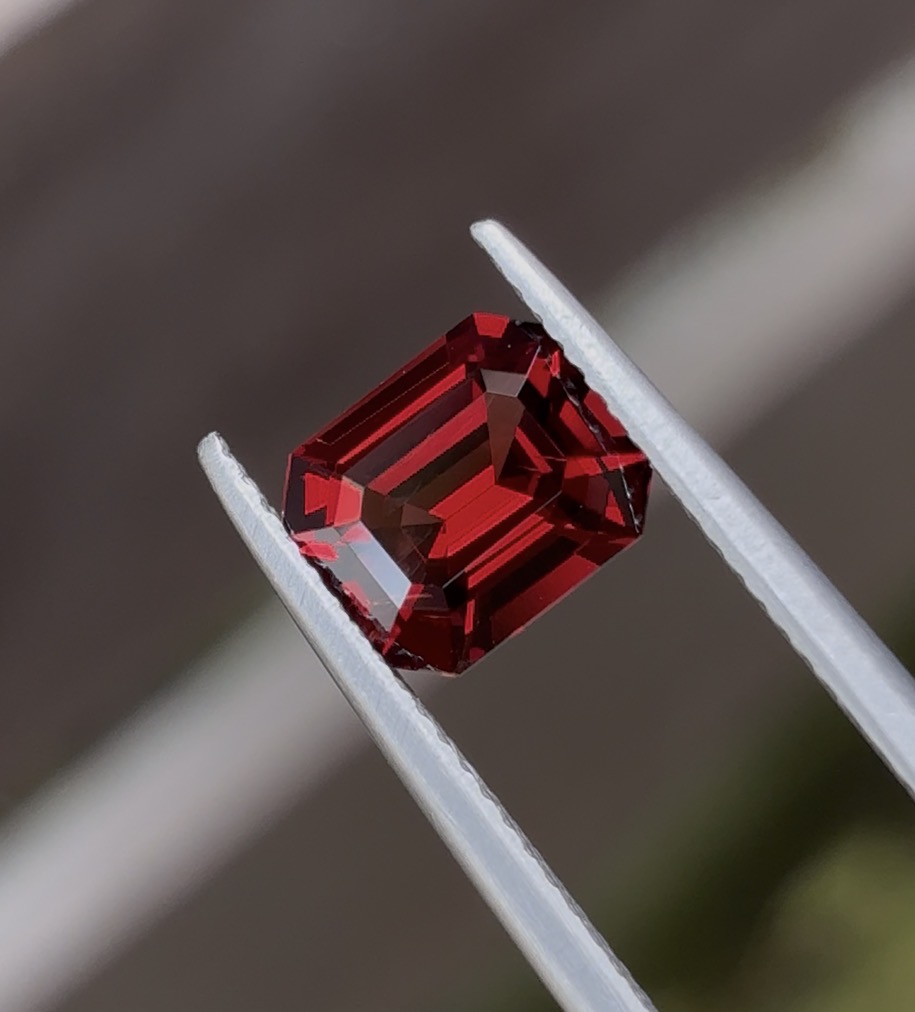 Lipstick red 2.12ct. 