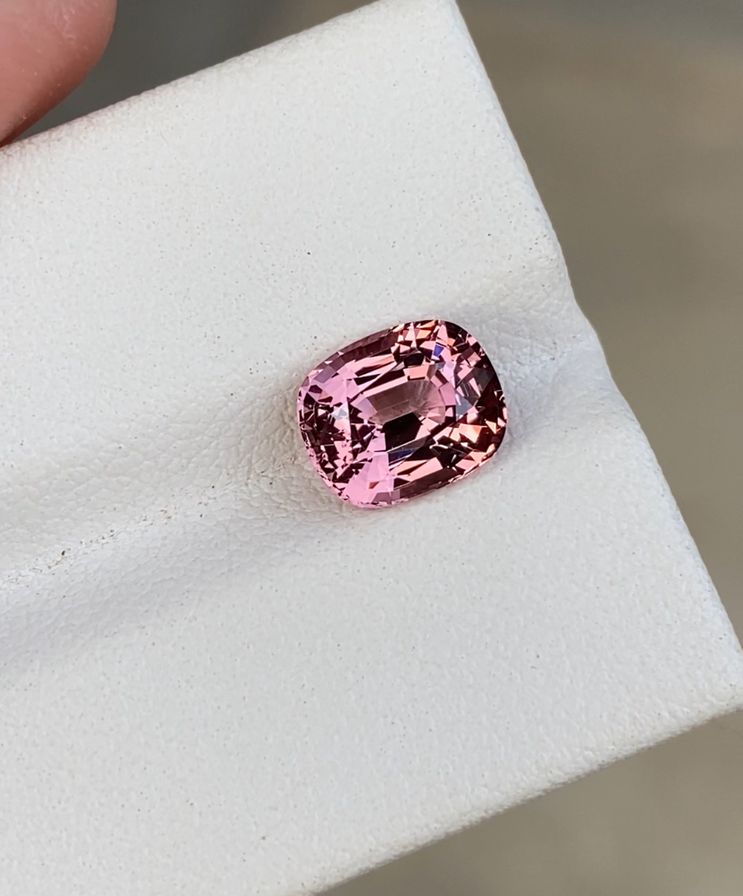 Peach spinel 2.25ct. 